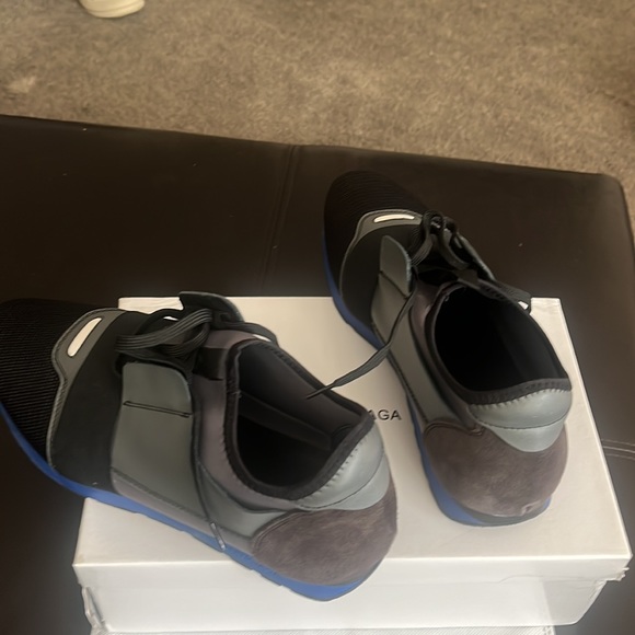 Men Balenciaga - Picture 2 of 3